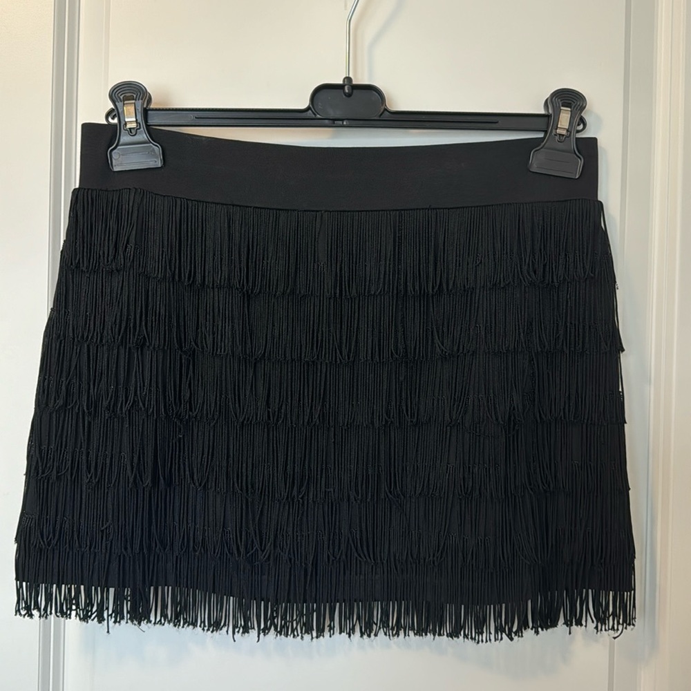 Flapper style mini skirt